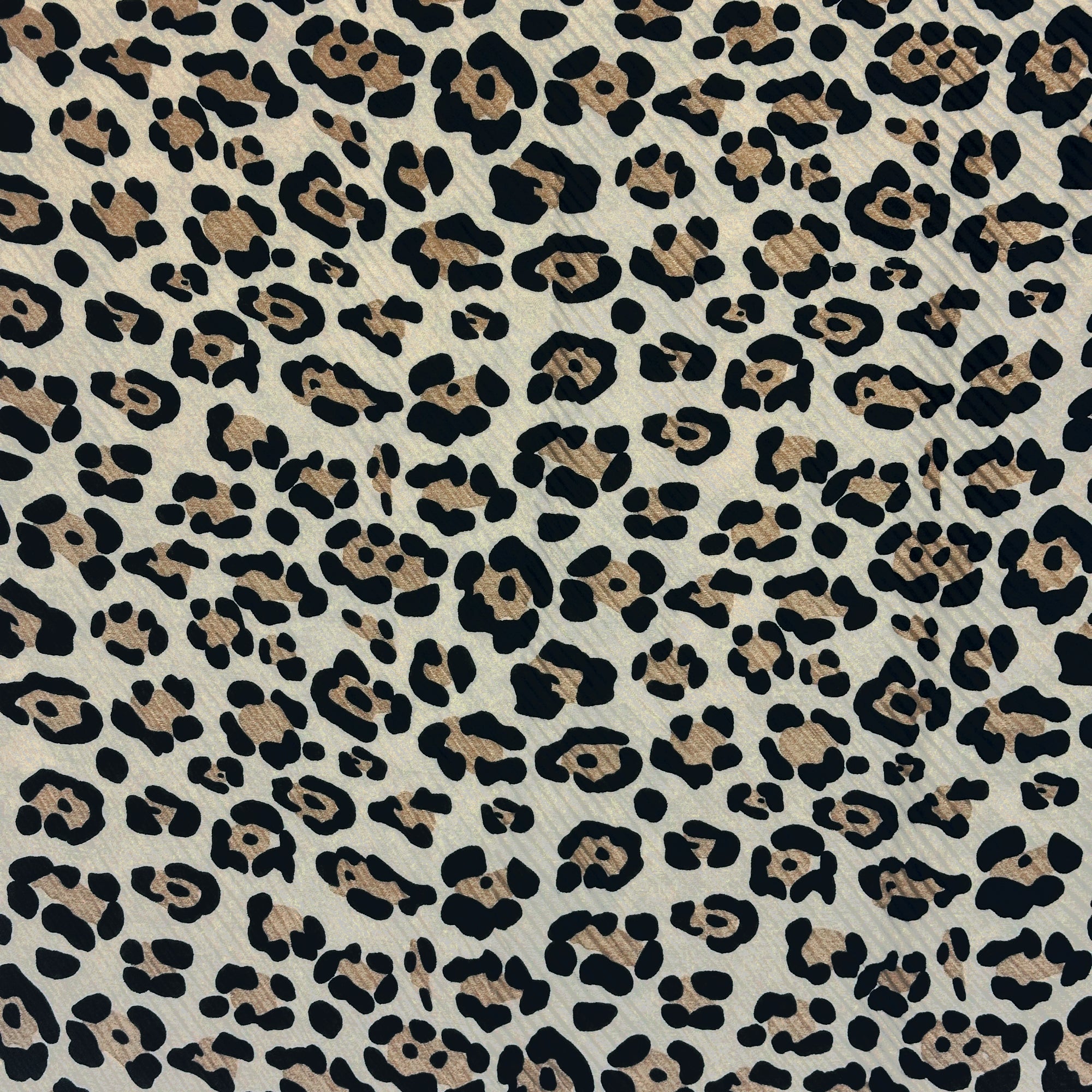 Schal mit Leomuster. Mode von Cassandra. Seidel Moden Onlineshop