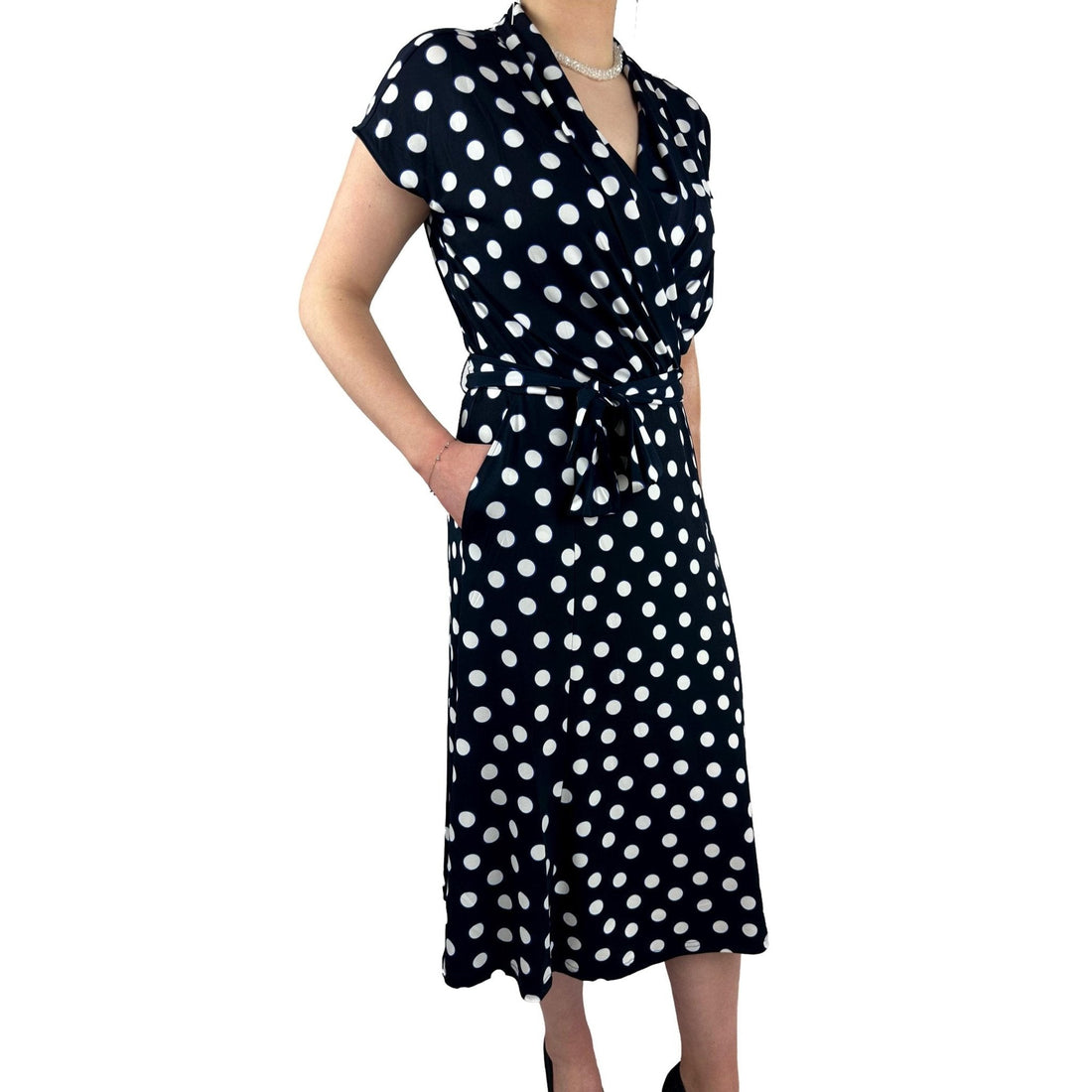 Kleid mit Tupfenmuster. Mode von Betty Barclay. Seidel Moden Onlineshop
