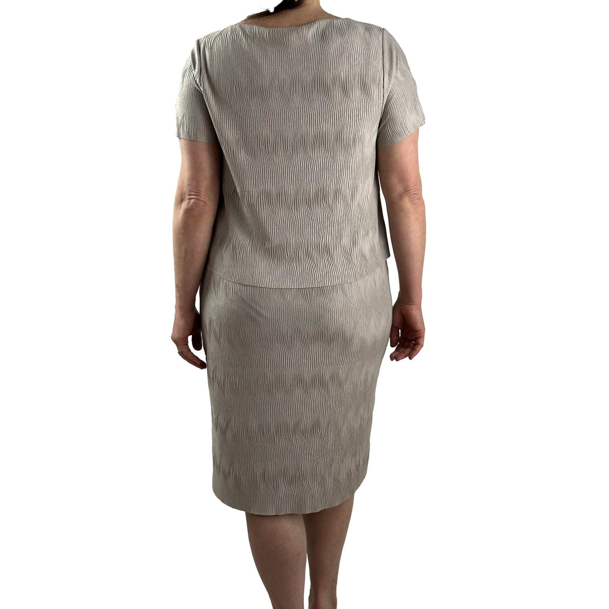 Kleid aus Plissee. Mode von Betty Barclay. Seidel Moden Onlineshop