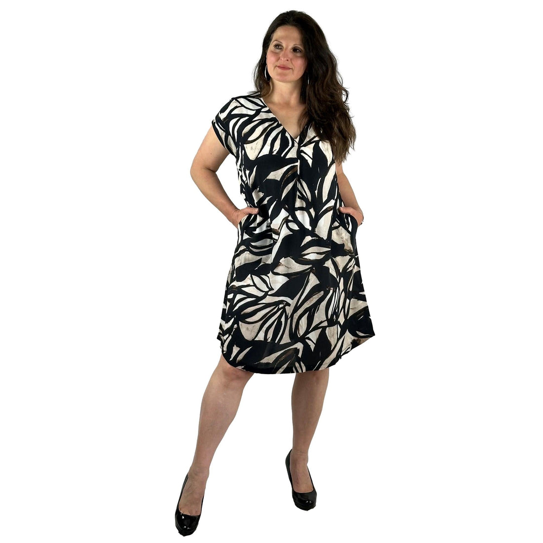 Kleid mit Alloverprint. Mode von Betty & Co. Seidel Moden Onlineshop