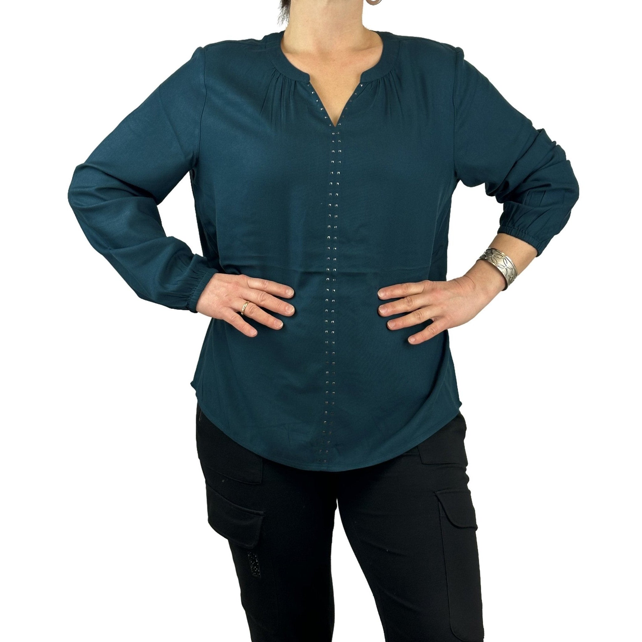 Schluse mit Nietenbesatz. Mode von Cecil. Seidel Moden Onlineshop