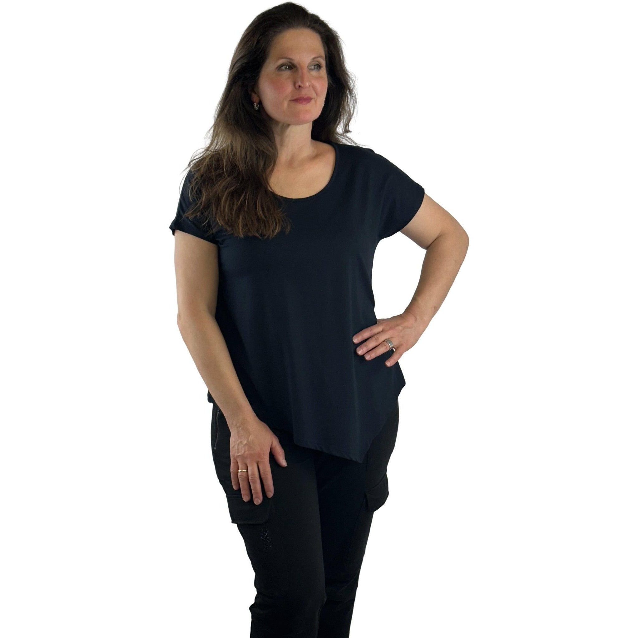 Asymmetrisch geschnittenes Shirt. Mode von Doris Streich. Seidel Moden Onlineshop
