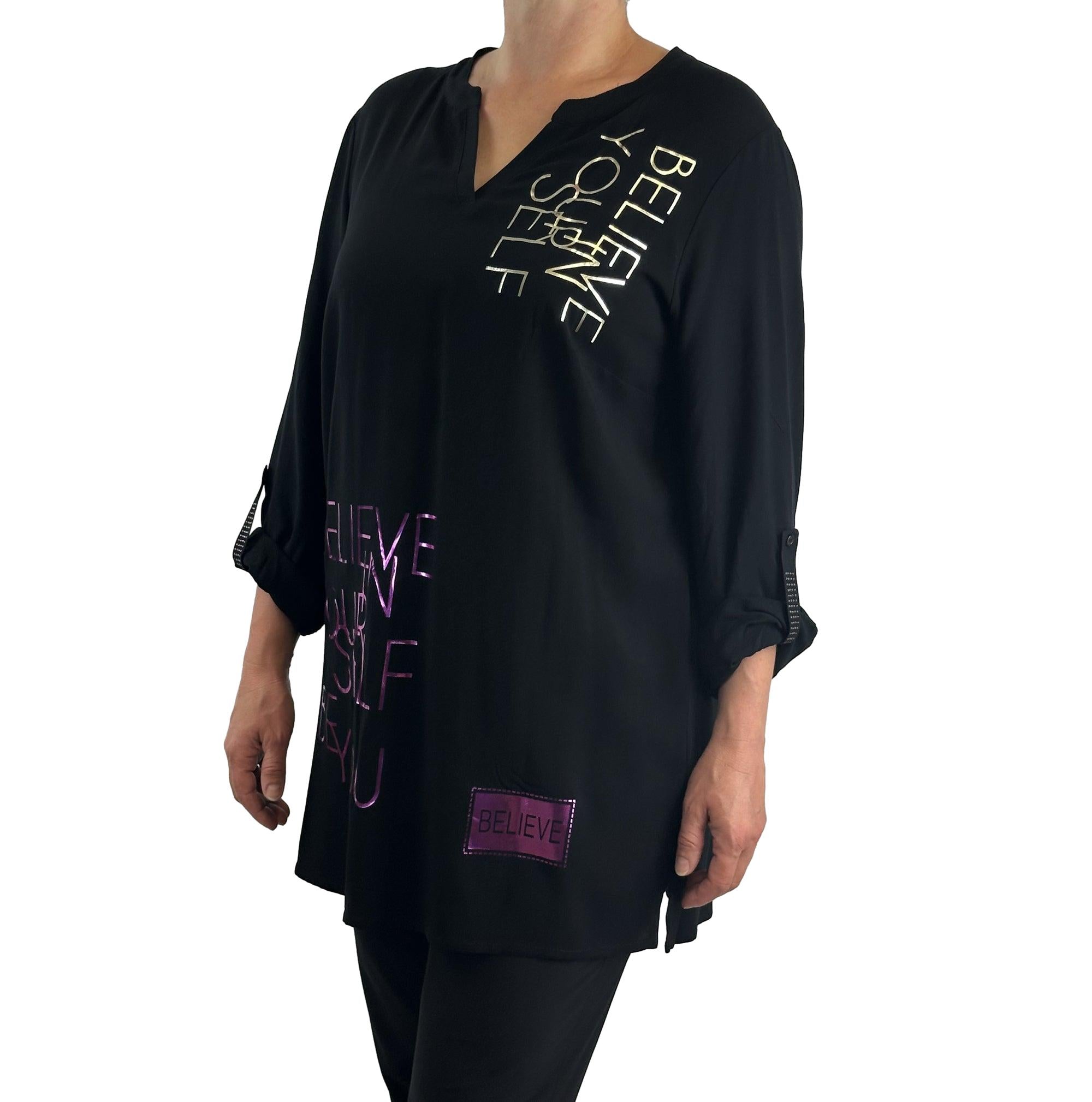 Edle Tunika mit Schriftzug. Mode von Doris Streich. Seidel Moden Onlineshop