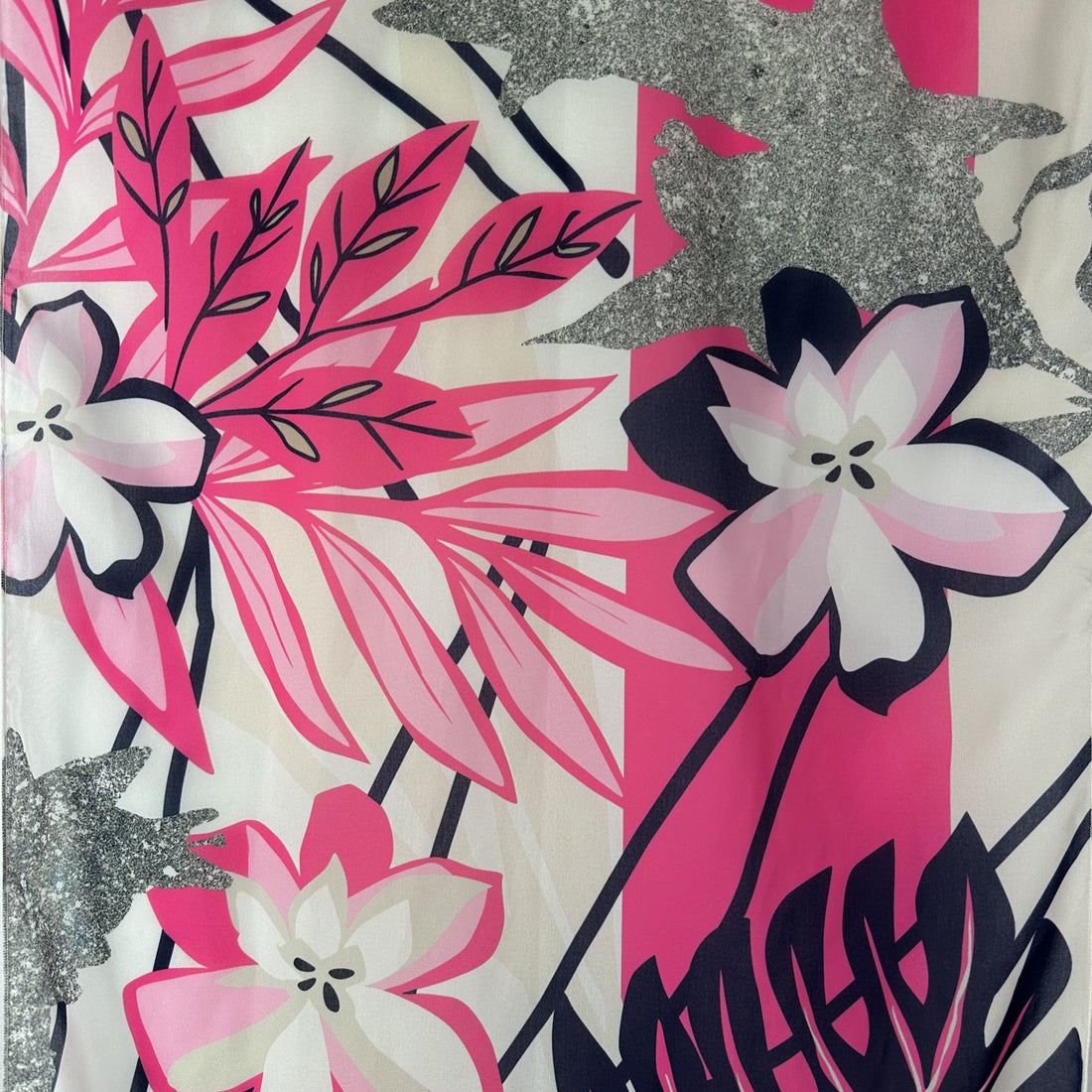 Schal mit floralem Print. Mode von Frank Walder. Seidel Moden Onlineshop