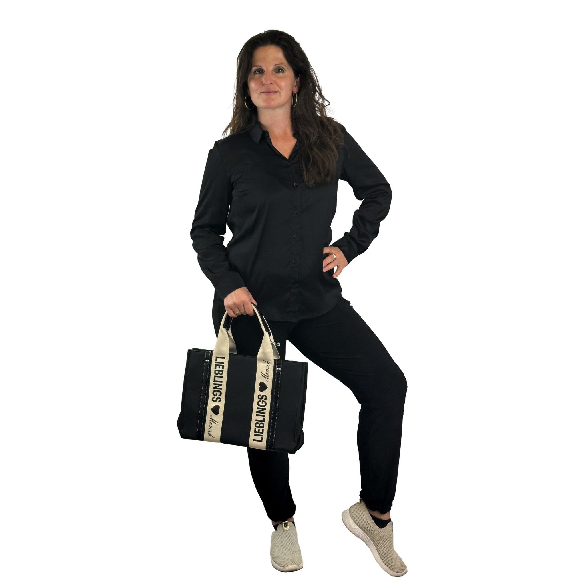 Handtasche mit Schriftzug. Mode von Cassandra. Seidel Moden Onlineshop