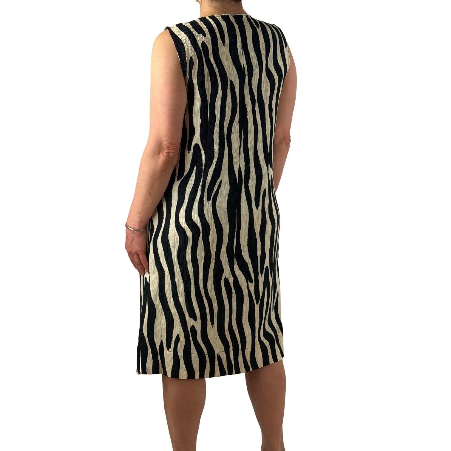 Kleid mit Struktur - Mode von MICHA