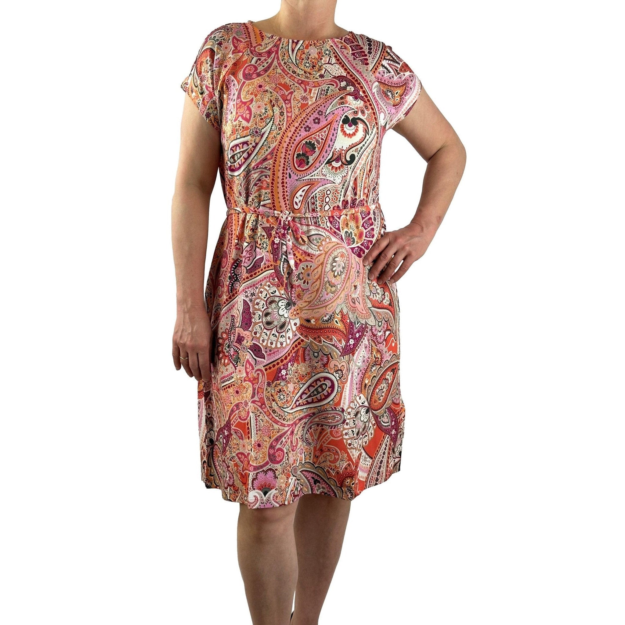 Kleid mit Allover-Print. Mode von Monari. Seidel Moden Onlineshop
