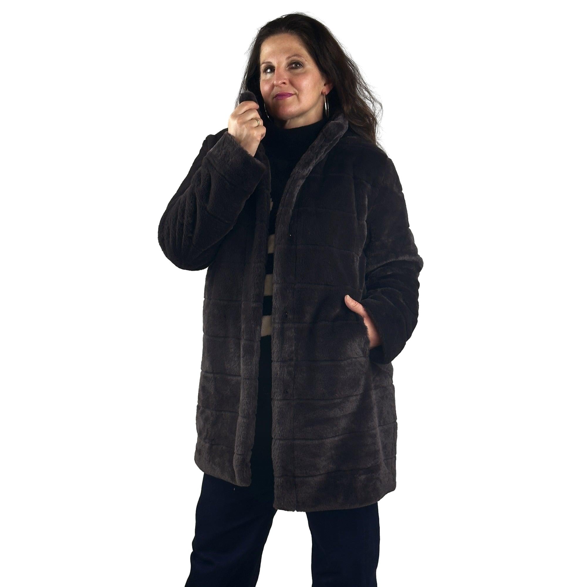 Mantel in Flauschoptik. Mode von Monari. Seidel Moden Onlineshop