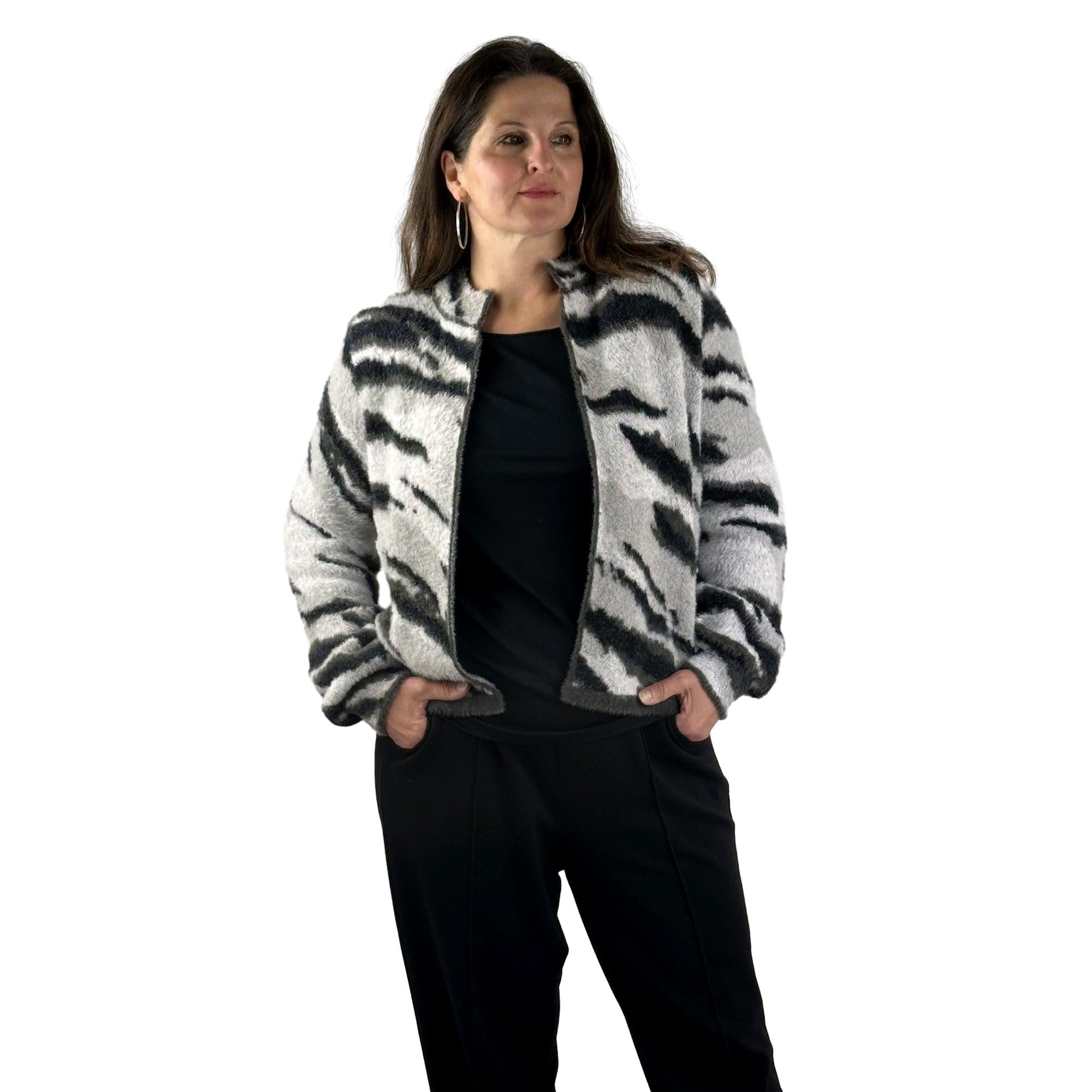 Strickjacke in Flauschqualität. Mode von Monari. Seidel Moden Onlineshop