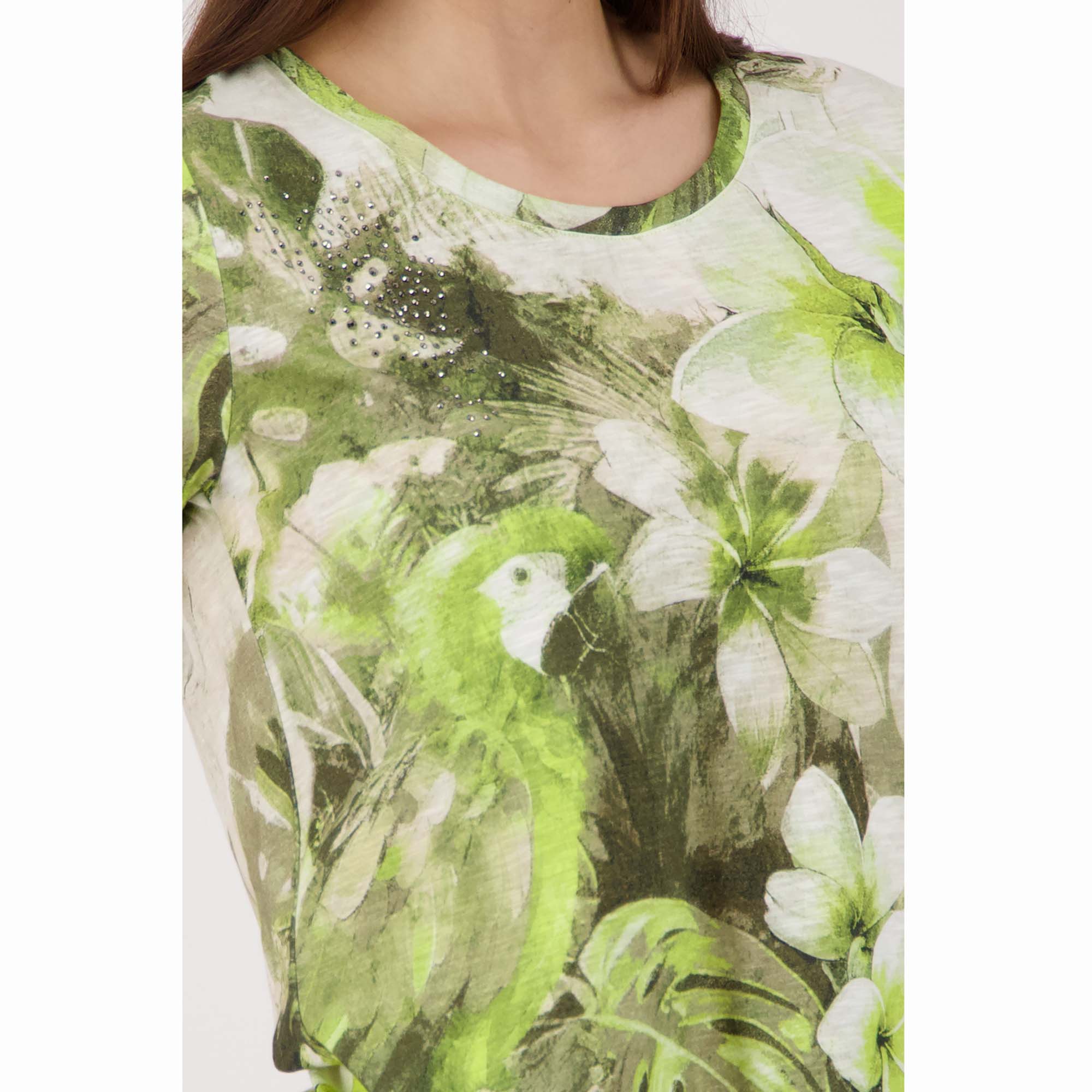 T-Shirt mit tropischen Blumen Muster - Mode von Monari