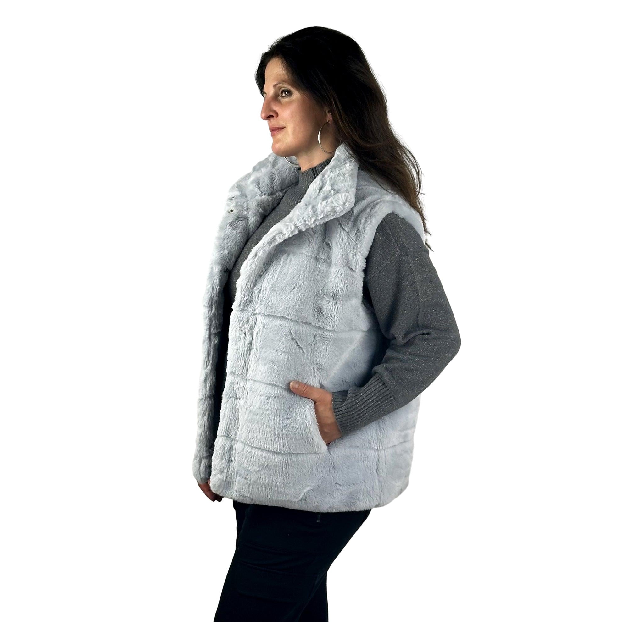 Weste aus Kunstfell. Mode von Monari. Seidel Moden Onlineshop