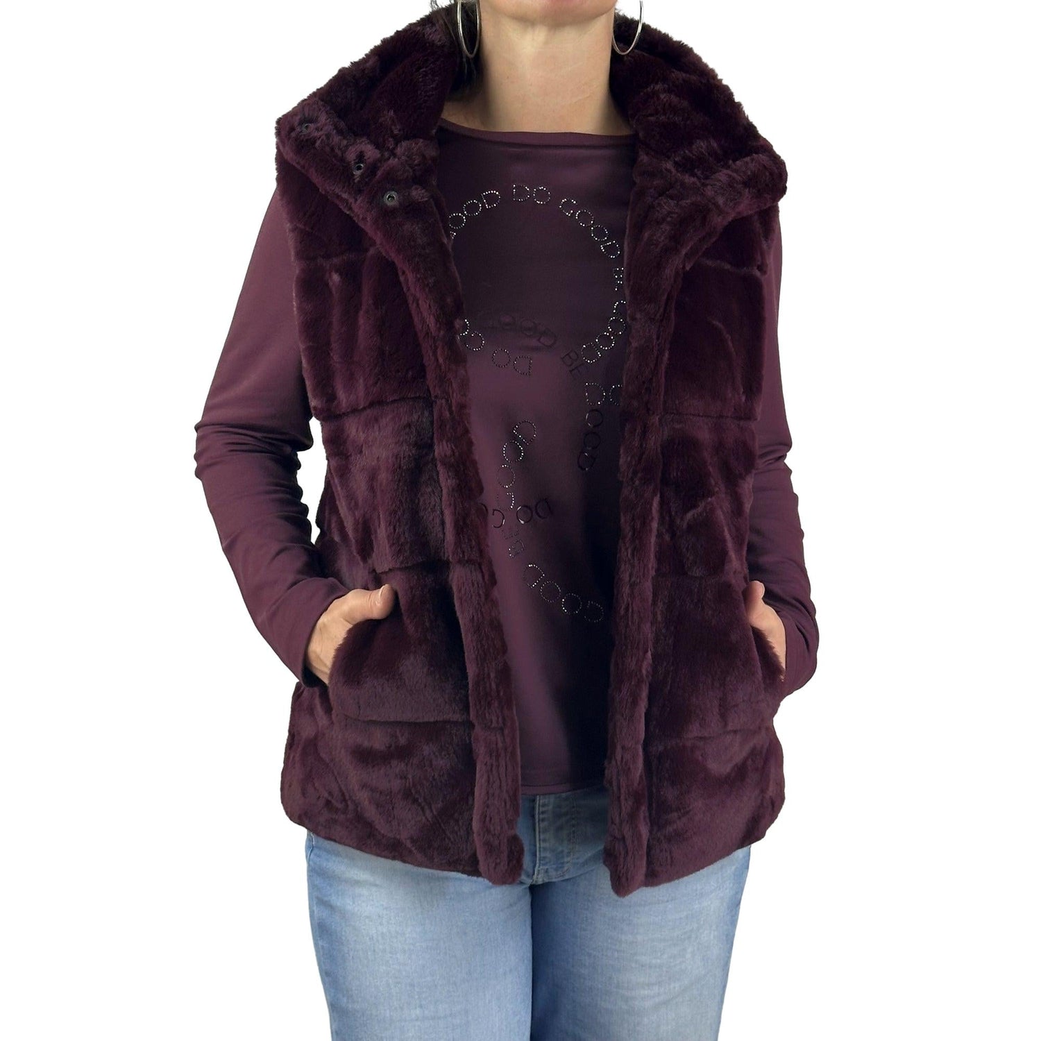 Weste aus Webpelz. Mode von Monari. Seidel Moden Onlineshop