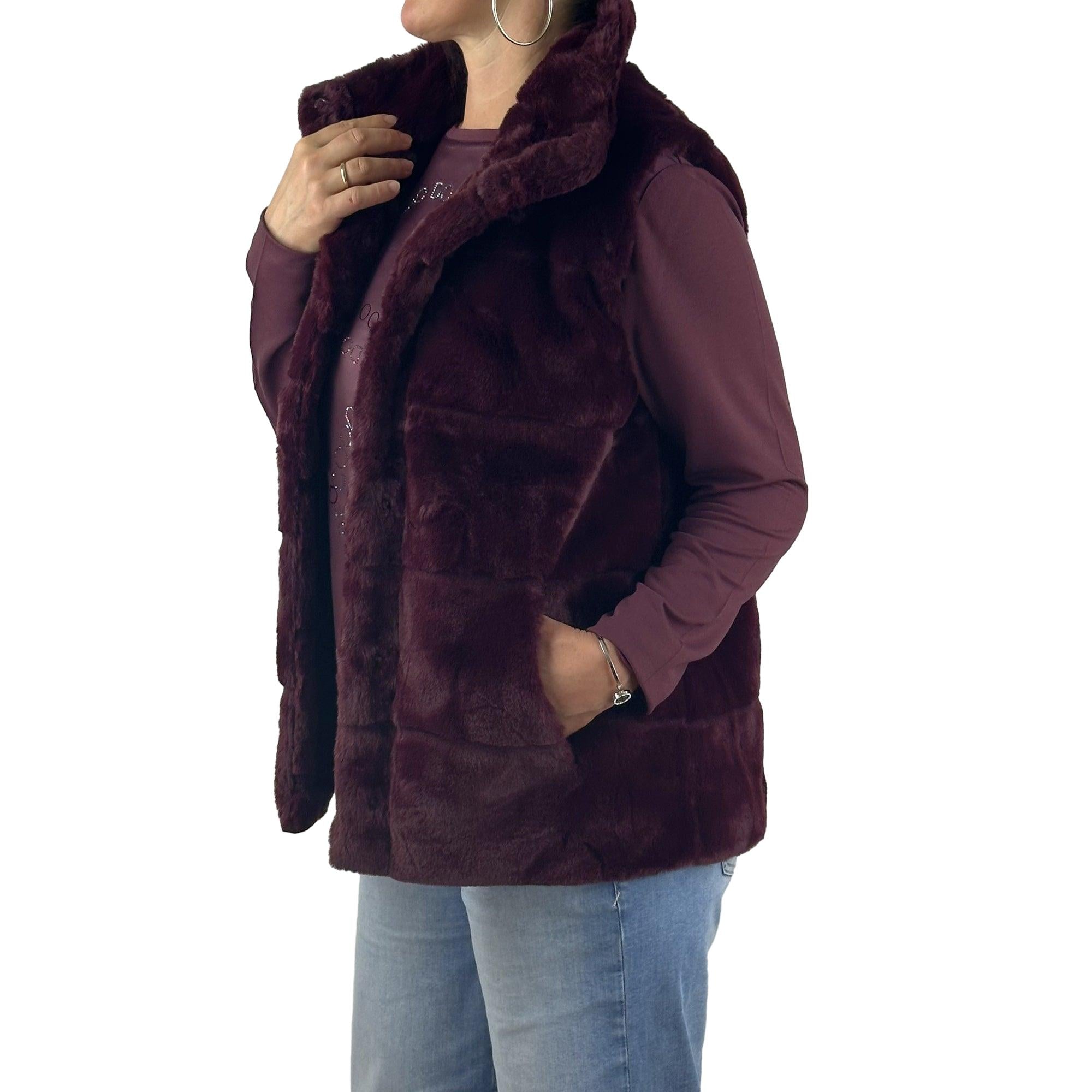 Weste aus Webpelz. Mode von Monari. Seidel Moden Onlineshop