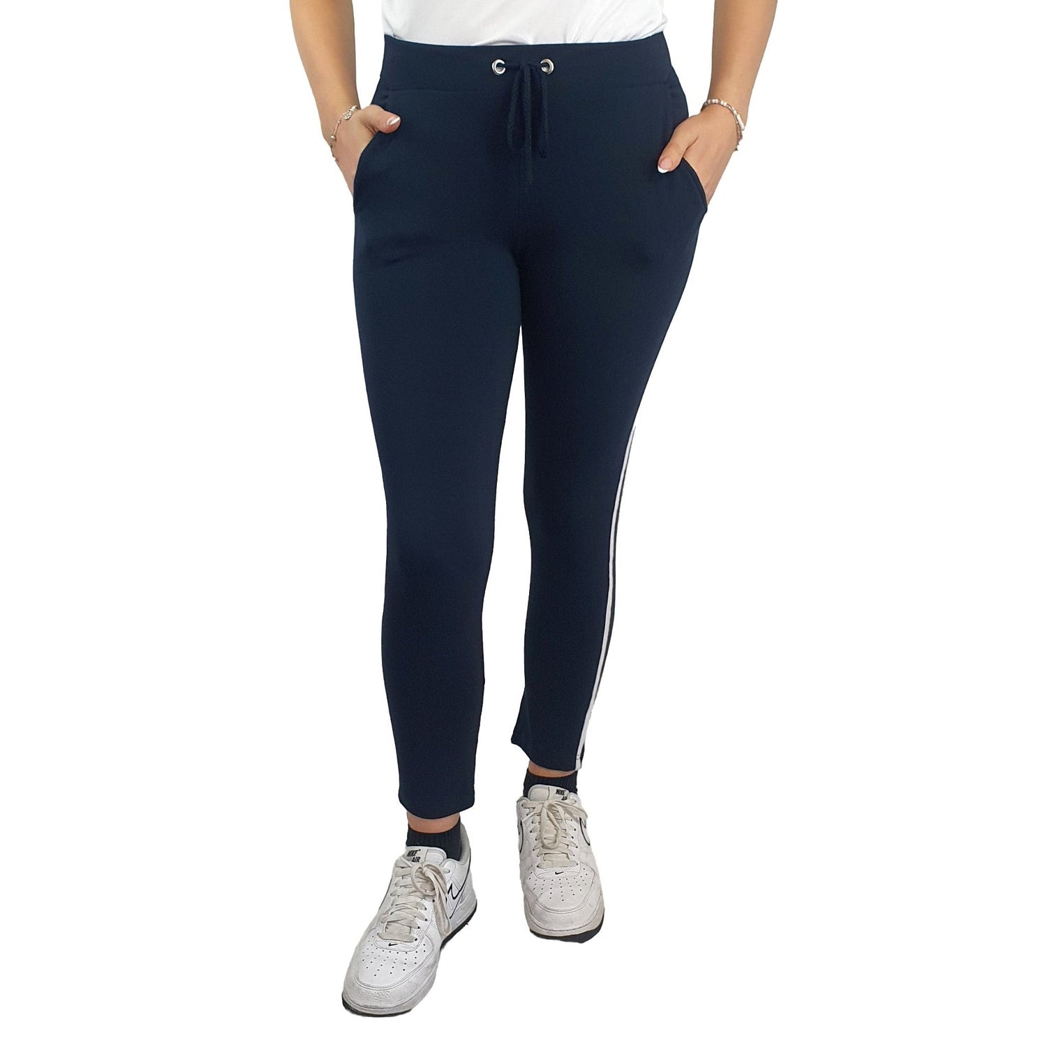 Freizeithose mit Galonstreifen. Mode von M.X.O. Seidel Moden Onlineshop