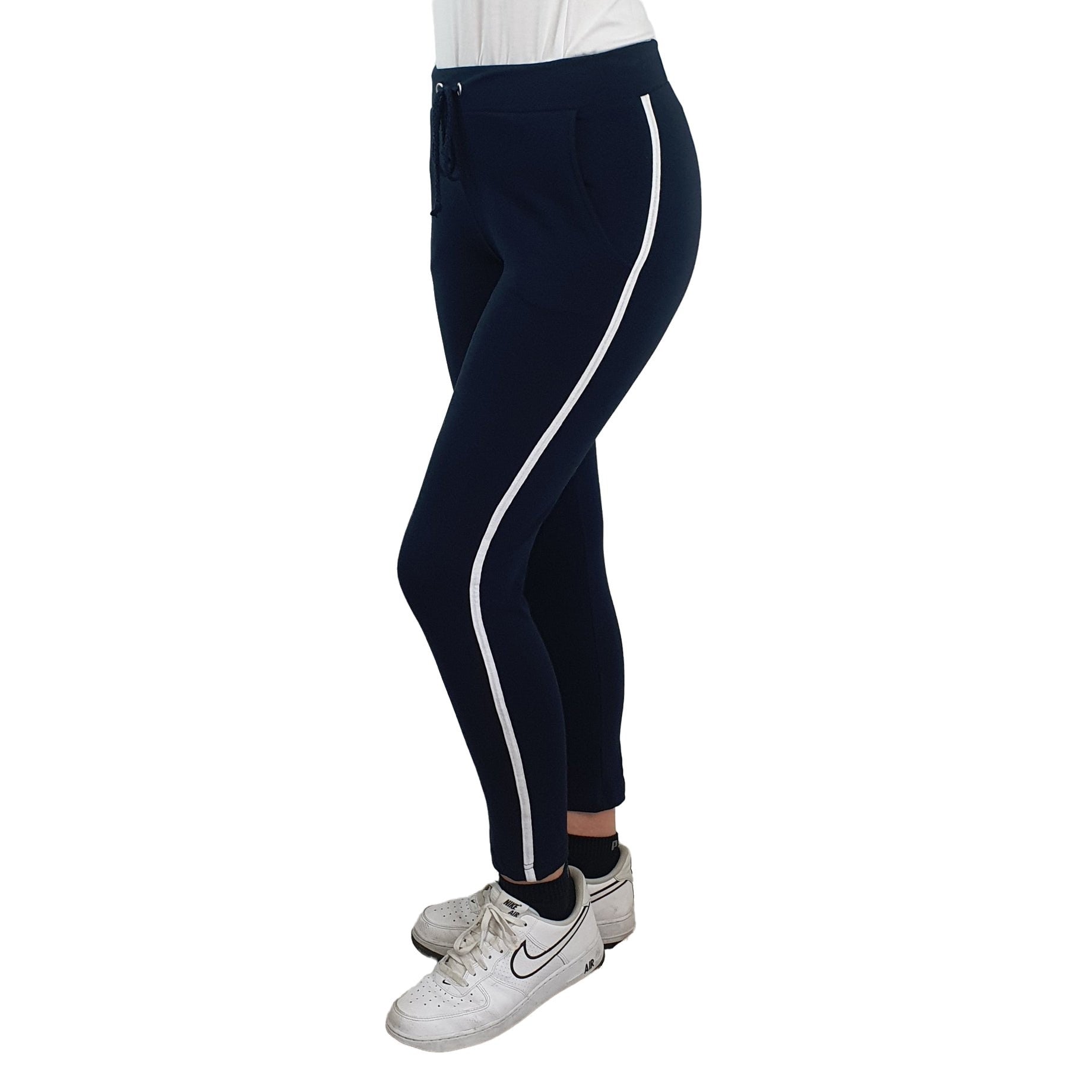 Freizeithose mit Galonstreifen. Mode von M.X.O. Seidel Moden Onlineshop
