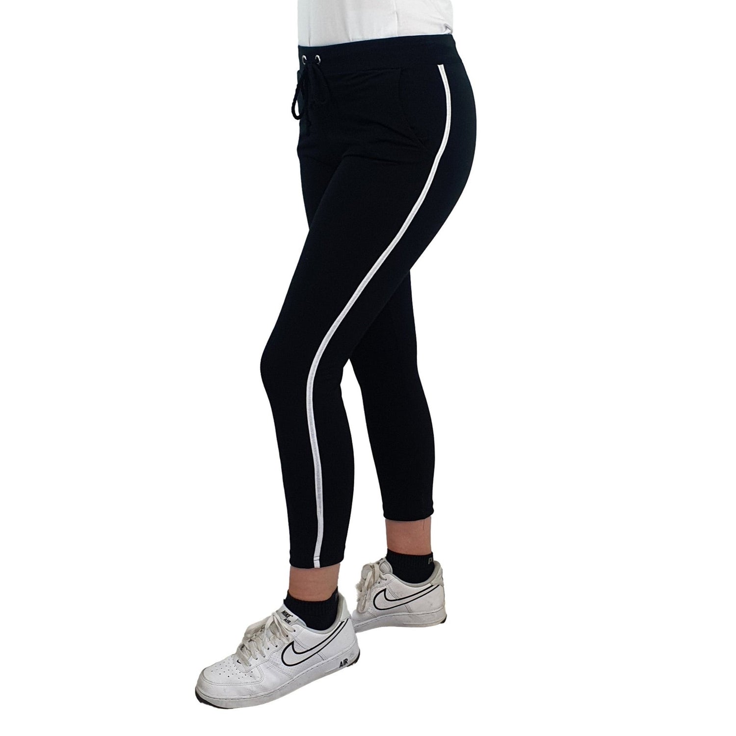 Freizeithose mit Galonstreifen. Mode von M.X.O. Seidel Moden Onlineshop