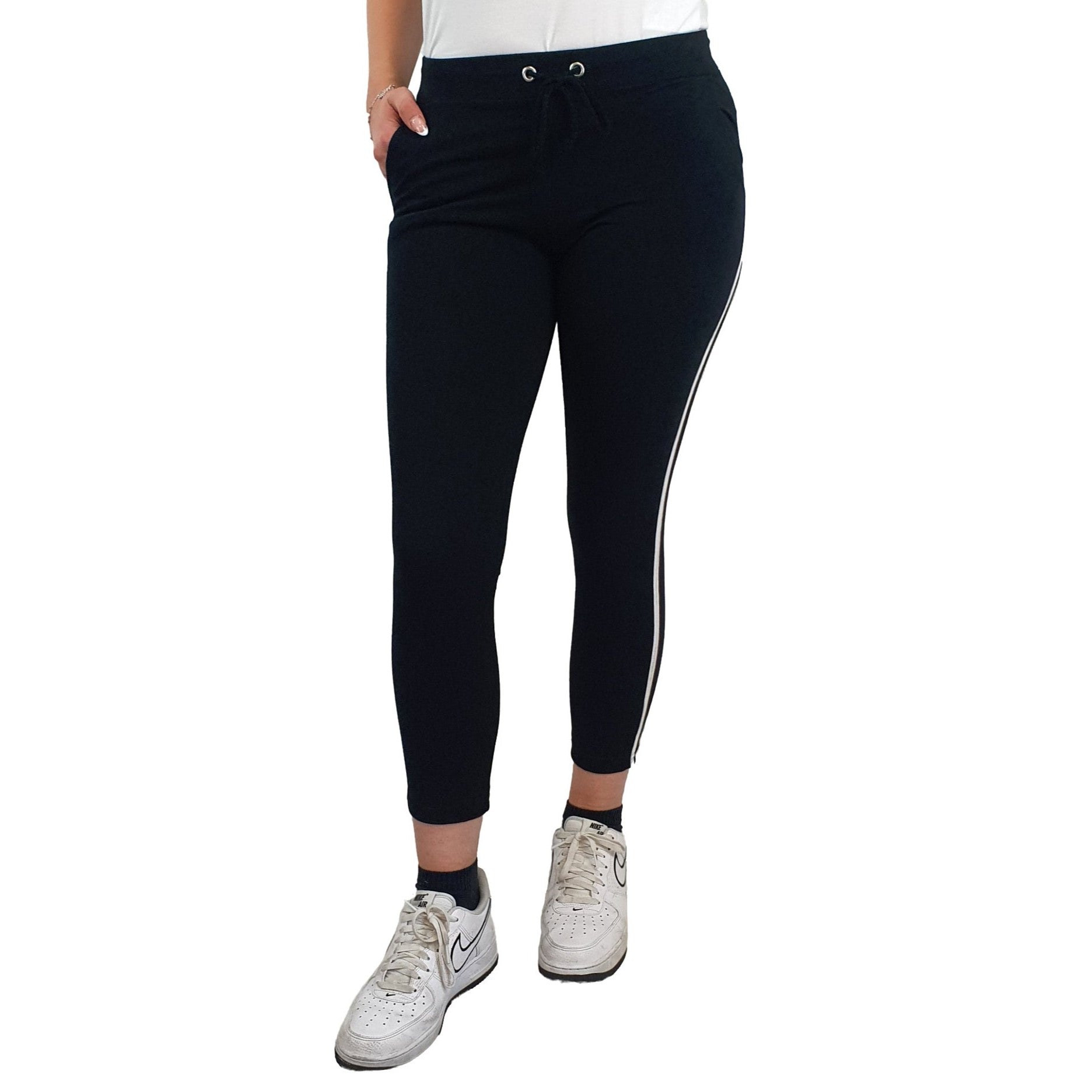 Freizeithose mit Galonstreifen. Mode von M.X.O. Seidel Moden Onlineshop