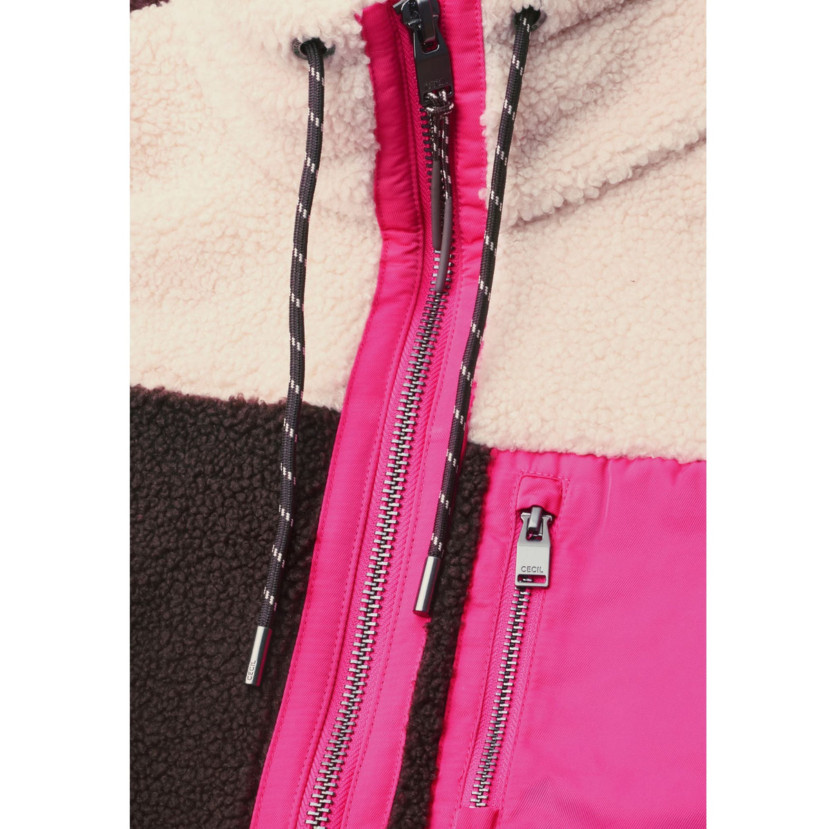 Teddy-Jacke mit Softshelldetails Attribute der Brand - Mode von Seidel Moden - Damenmode für jeden Anlass