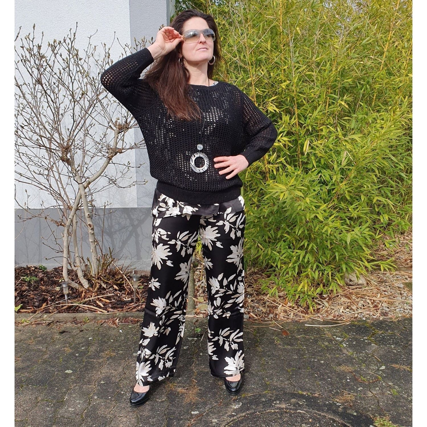 Hose in Satin-Optik mit floralem Print. Mode von Tamaris. Seidel Moden Onlineshop