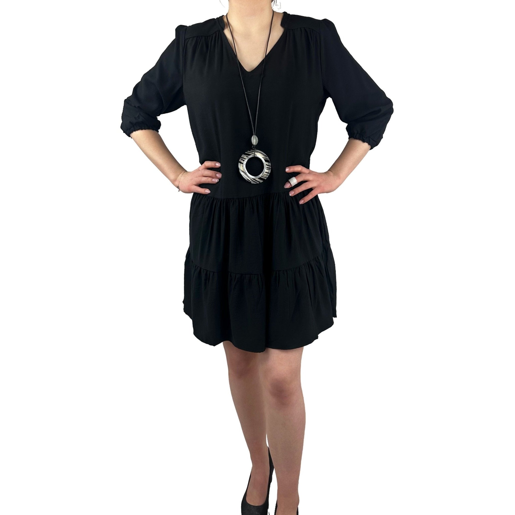 Kleid mit V-Ausschnit. Mode von Tamaris. Seidel Moden Onlineshop