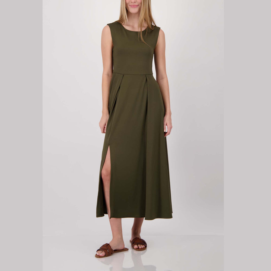Maxikleid mit Schlitzen