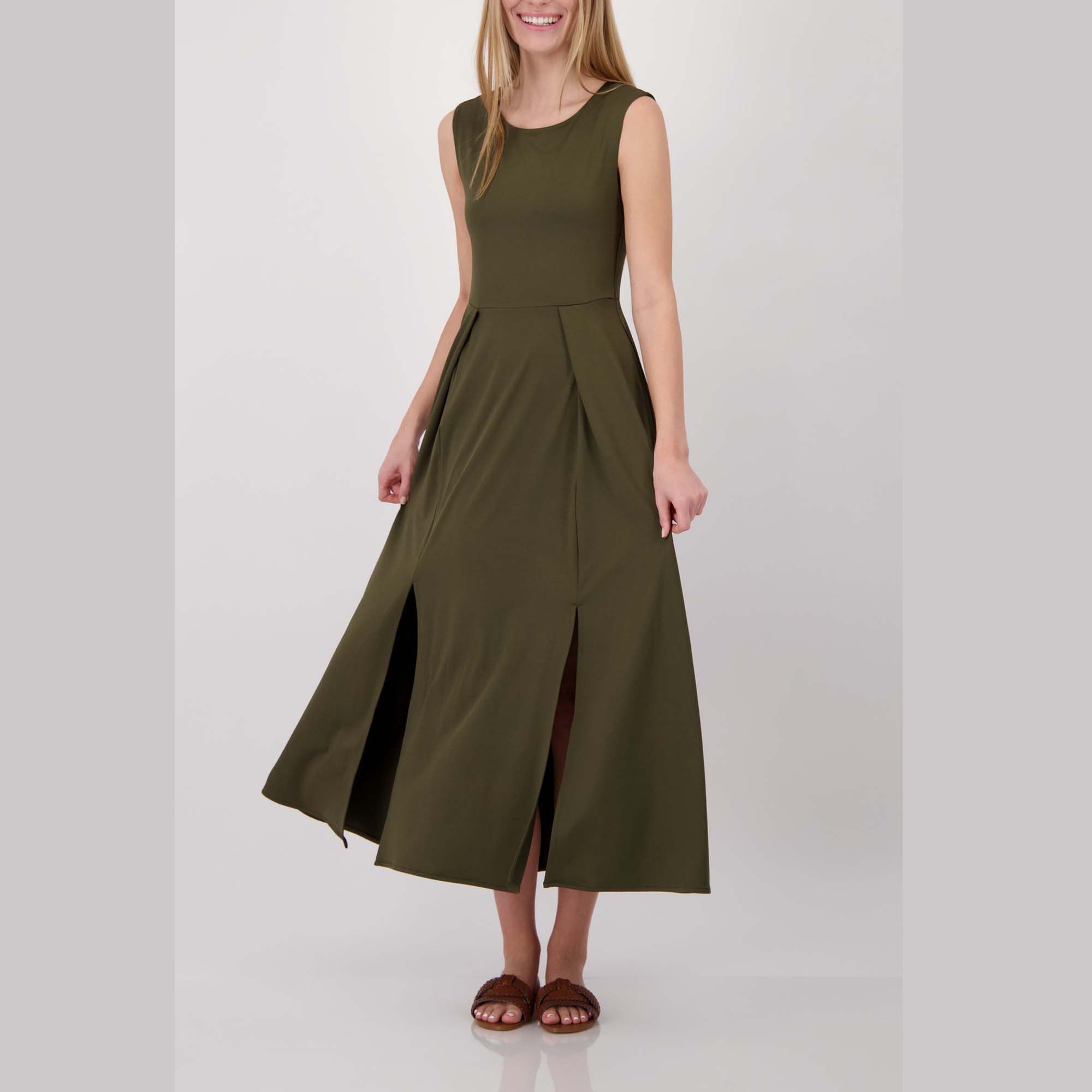 Maxikleid mit Schlitzen