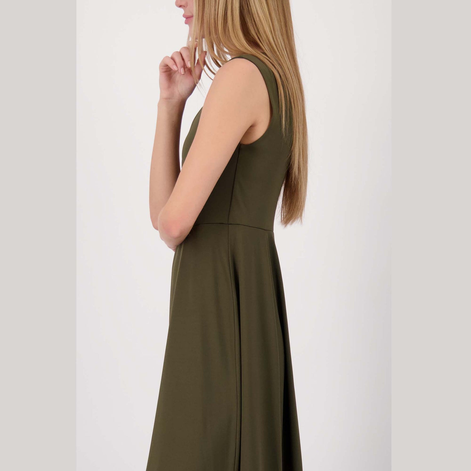 Maxikleid mit Schlitzen