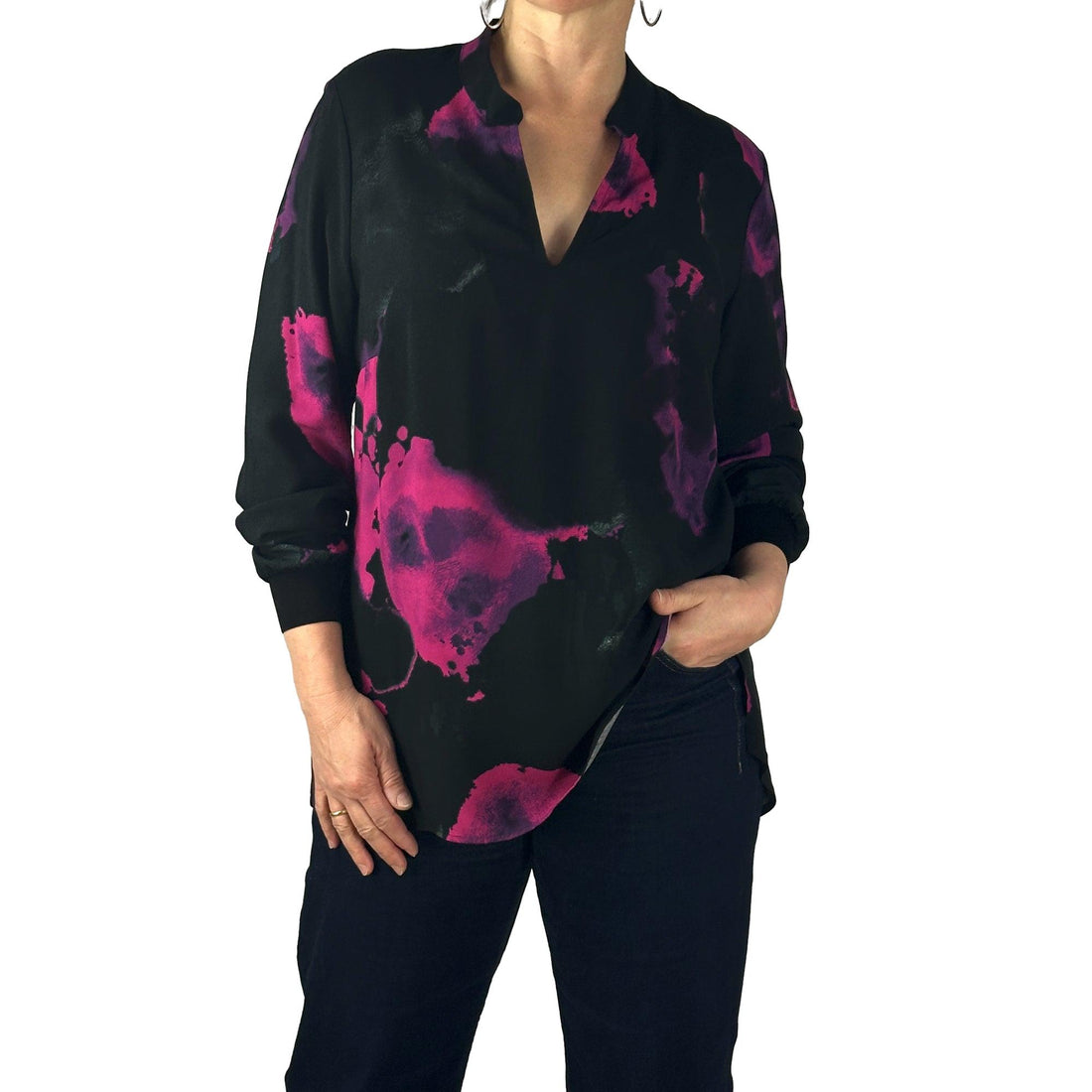 Bluse mit V-Ausschnitt. Mode von Doris Streich. Seidel Moden Onlineshop