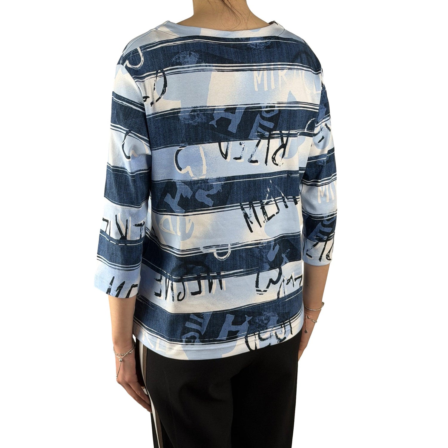 Patterned sweatshirt