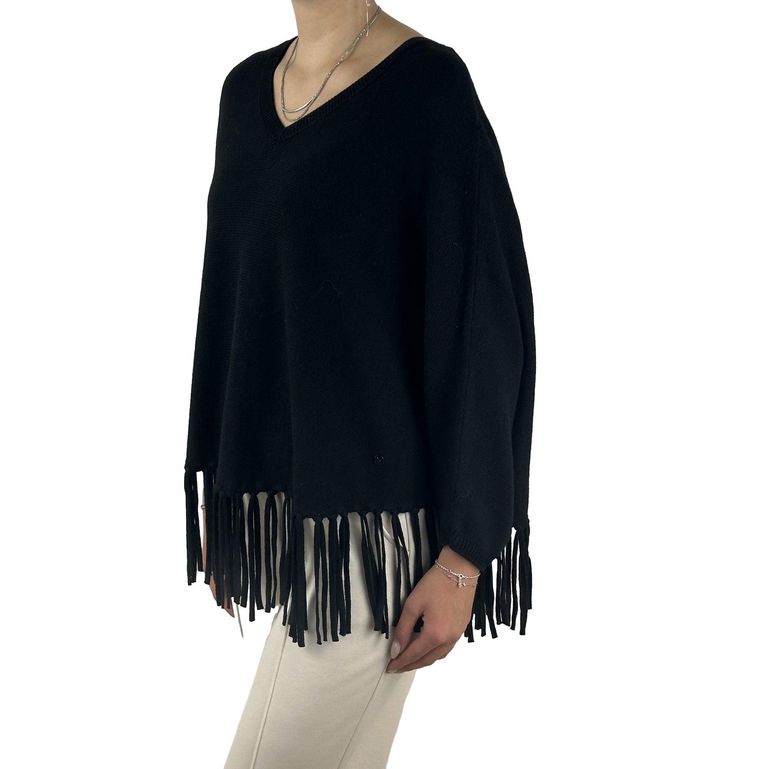 Poncho mit Fransen. Mode von Monari. Seidel Moden Onlineshop