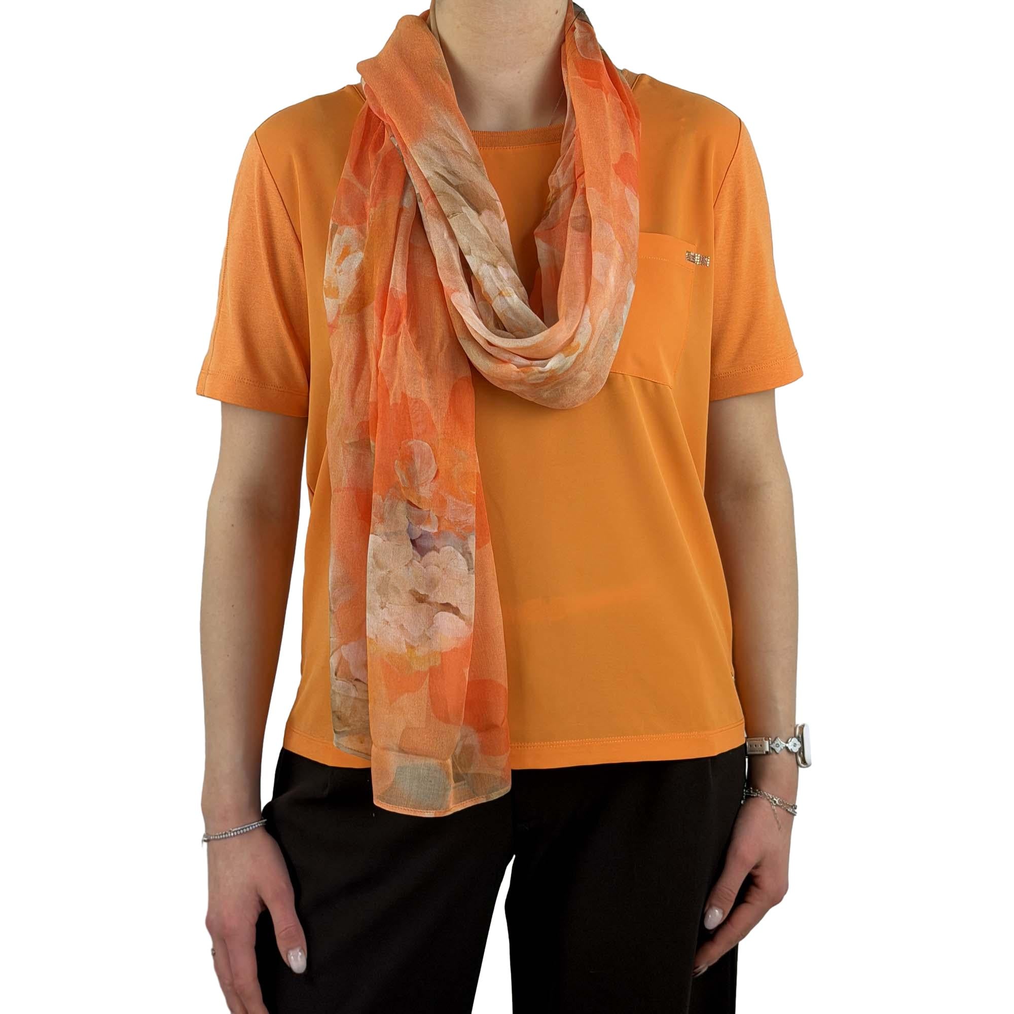Scarf with floral pattern