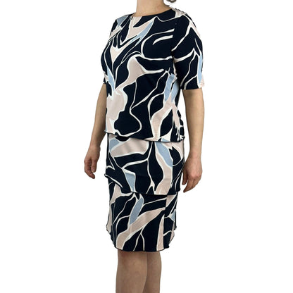 Kleid mit Stufen und Allover-Print. Mode von Betty Barclay. Seidel Moden Onlineshop
