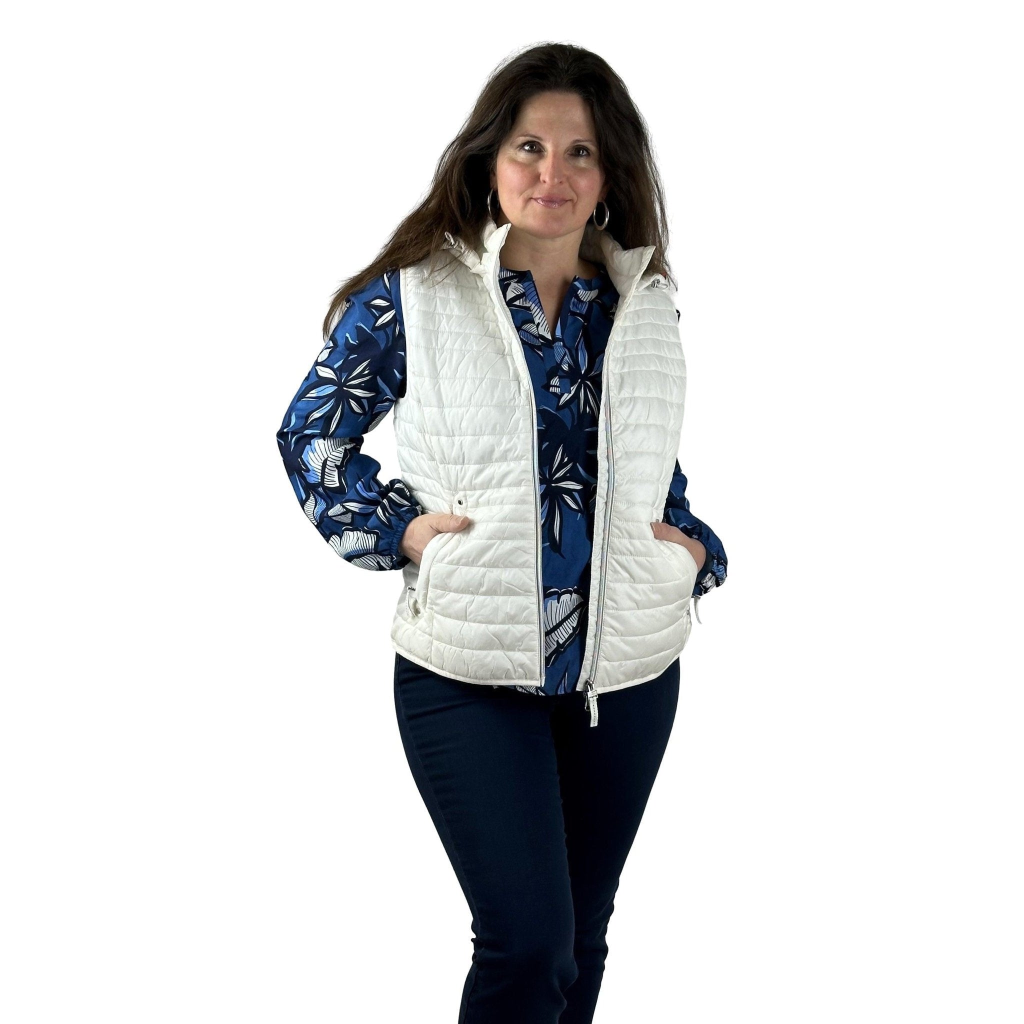 Steppweste mit Kapuze. Mode von Betty Barclay. Seidel Moden Onlineshop