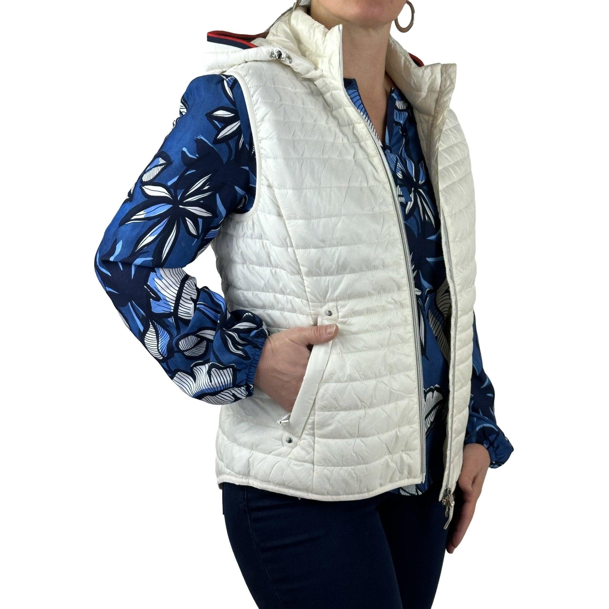 Steppweste mit Kapuze. Mode von Betty Barclay. Seidel Moden Onlineshop