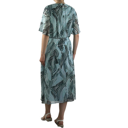 Kleid mit V-Ausschnitt. Mode von Betty &amp; Co. Seidel Moden Onlineshop