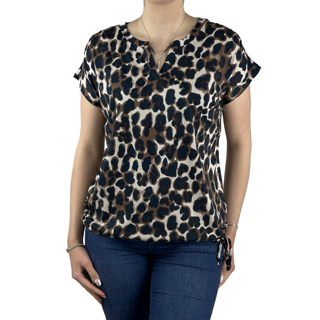 Leoshirt mit V-Ausschnitt. Mode von Betty &amp; Co. Seidel Moden Onlineshop
