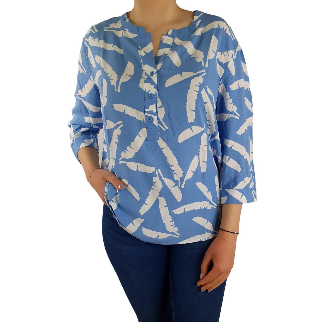 Luftige Schluse mit Knopfleiste. Mode von Betty &amp; Co. Seidel Moden Onlineshop