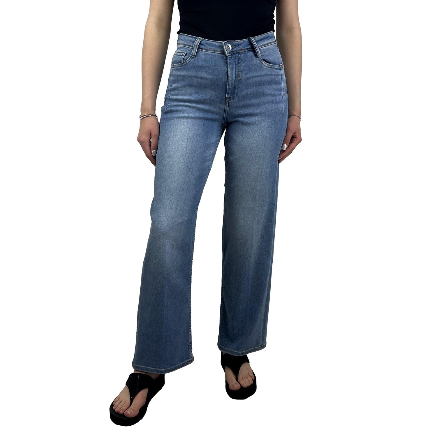 Jeans mit weitem Bein - Mode von Blue Fire