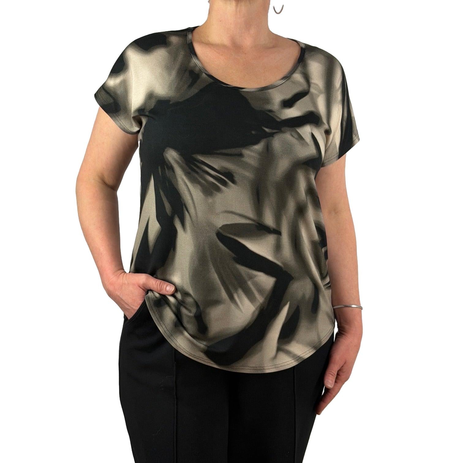 Shirt mit Allover - Print - Mode von Doris Streich