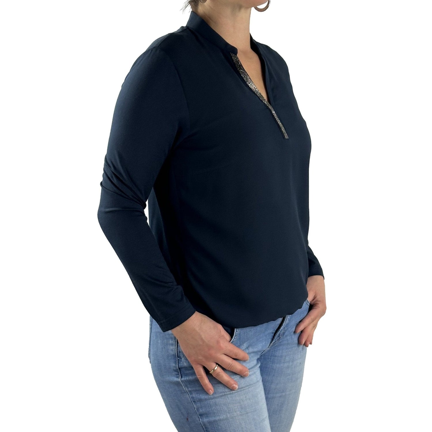 Schluse mit Strasssteinen. Mode von Frank Walder. Seidel Moden Onlineshop