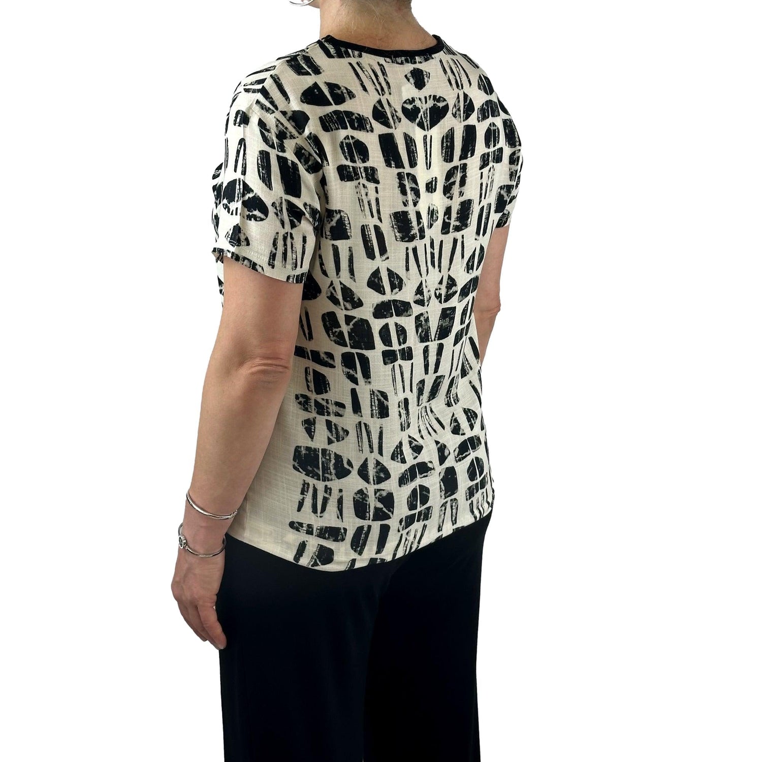 Shirt mit V-Ausschnitt. Mode von Kalisson. Seidel Moden Onlineshop