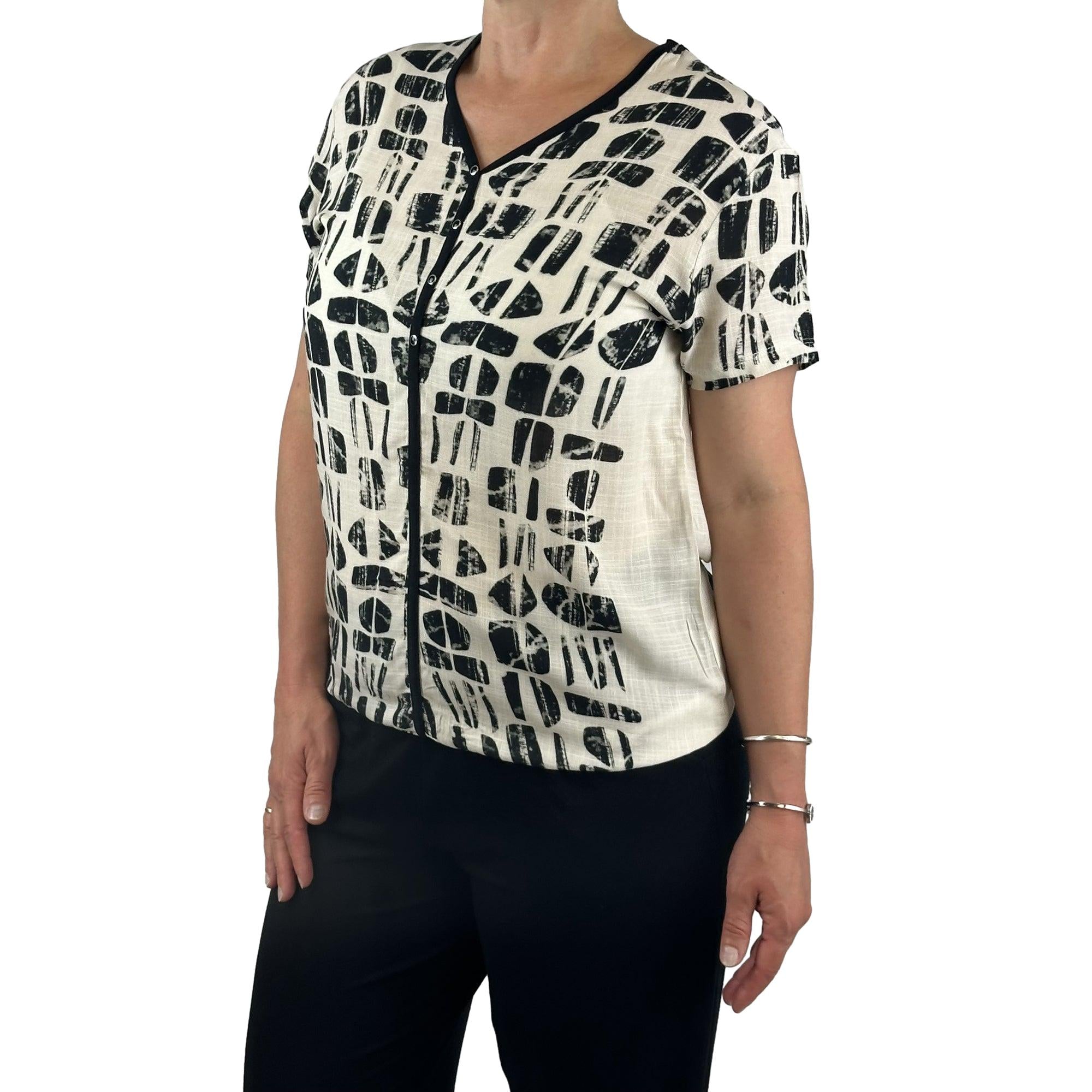 Shirt mit V-Ausschnitt. Mode von Kalisson. Seidel Moden Onlineshop