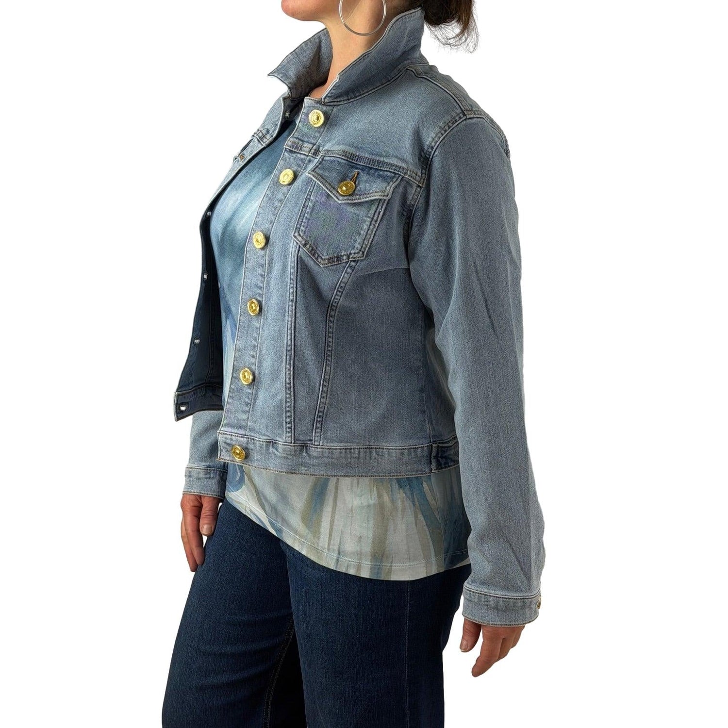 Jeansjacke mit Goldknöpfen - Mode von MICHA