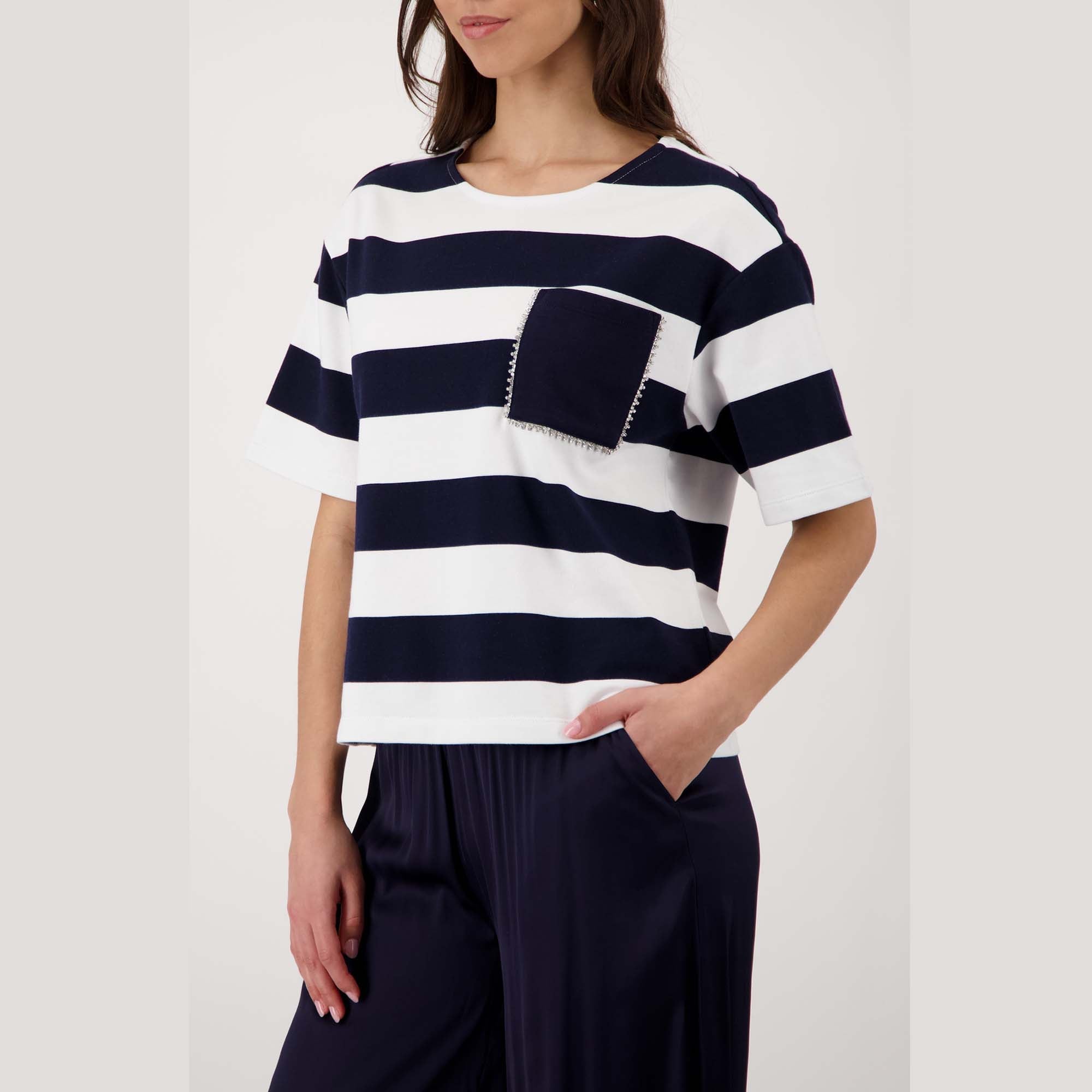 Sweatshirt mit Streifen und Schmuckdetails - Mode von Monari