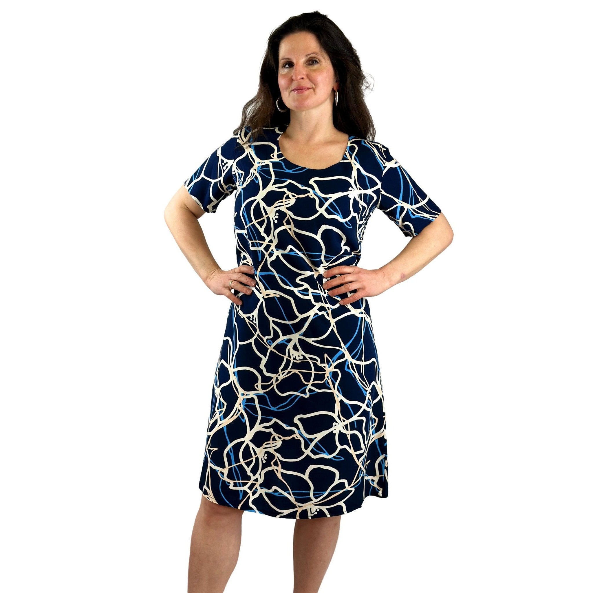 Kleid mit Allover-Print. Mode von M.X.O. Seidel Moden Onlineshop